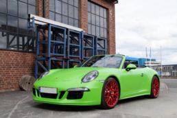 Porsche 911 GTS Viper venom green helfoliert, foto